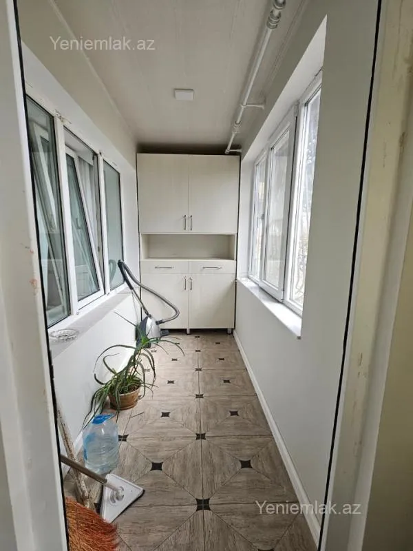 Satılır 3 otaqlı köhnə tikili 90 m²