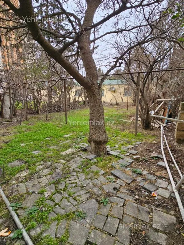 Satılır 3 otaqlı köhnə tikili 90 m²