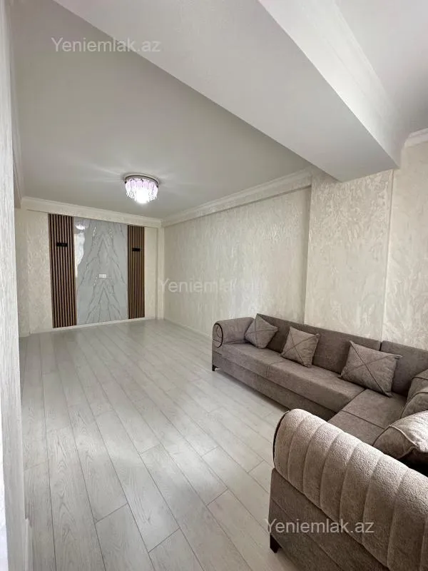 Satılır 2 otaqlı yeni tikili 70 m²
