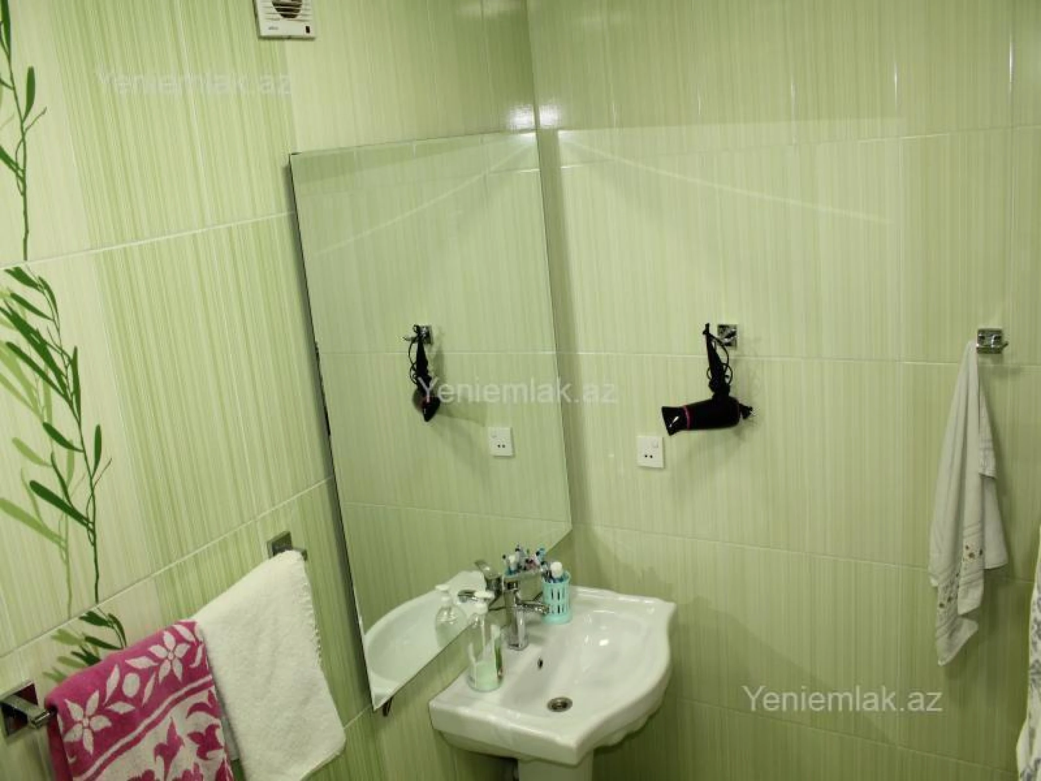 Satılır 3 otaqlı yeni tikili 100.6 m²