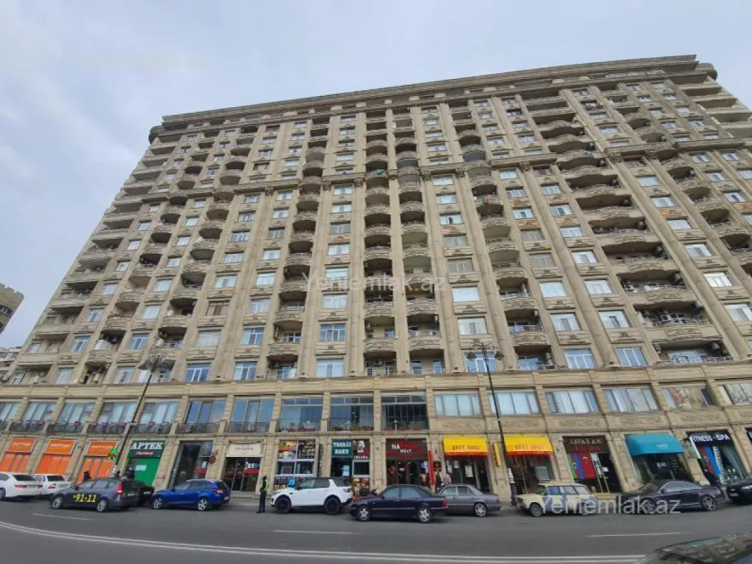 Satılır 3 otaqlı yeni tikili 100.6 m²