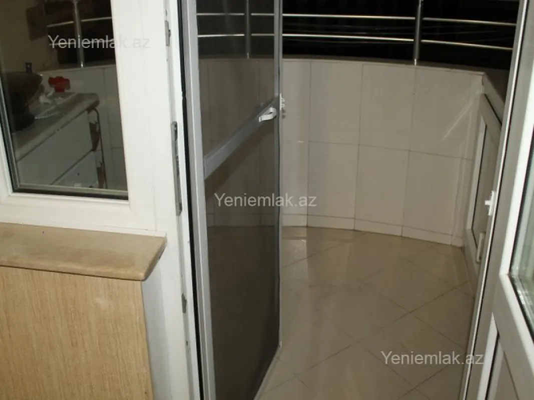 Satılır 3 otaqlı yeni tikili 100.6 m²