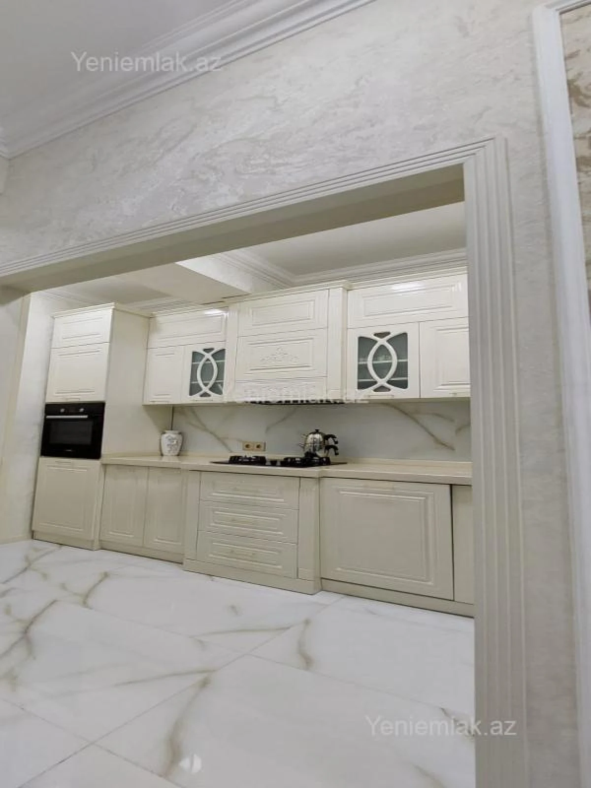 Satılır 4 otaqlı yeni tikili 140 m²