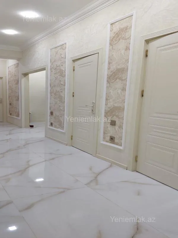 Satılır 4 otaqlı yeni tikili 140 m²