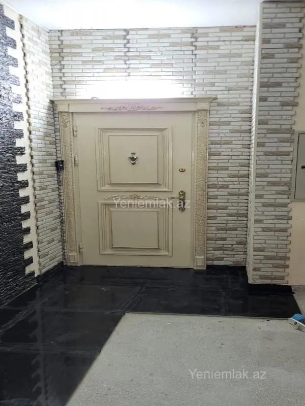 Satılır 4 otaqlı yeni tikili 140 m²