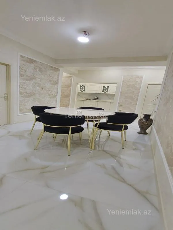 Satılır 4 otaqlı yeni tikili 140 m²