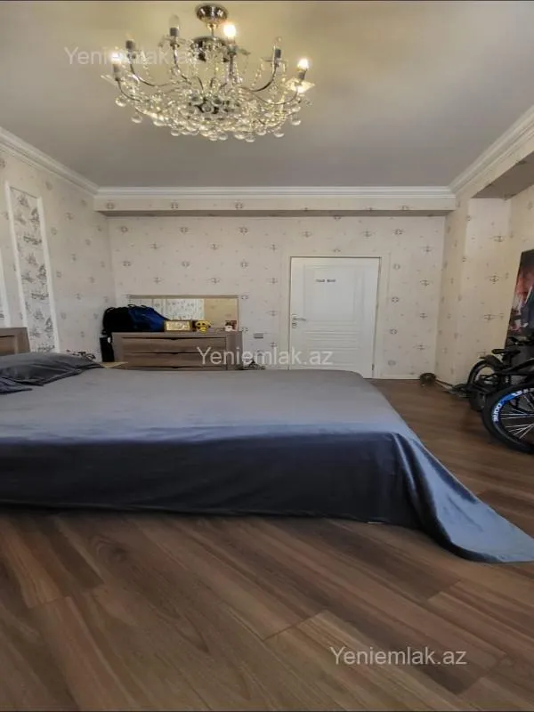 Satılır 4 otaqlı yeni tikili 140 m²