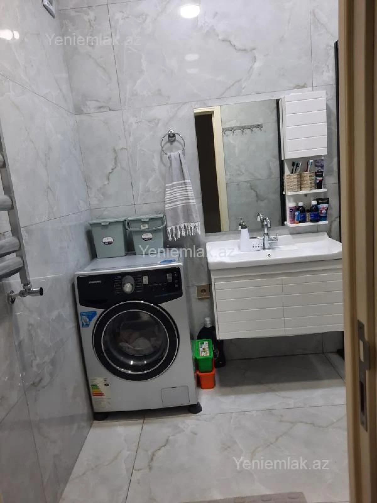 Satılır 4 otaqlı yeni tikili 140 m²