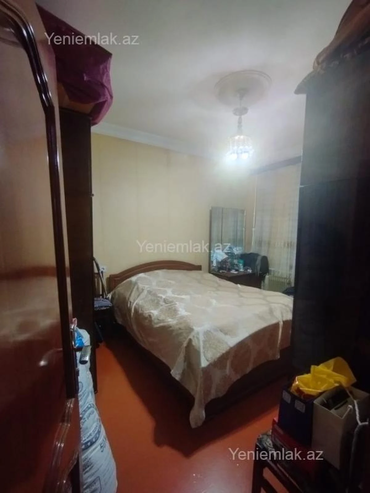 Satılır 4 otaqlı köhnə tikili 100 m²