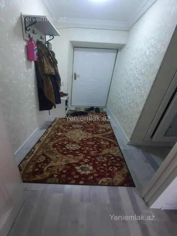 Satılır 1 otaqlı köhnə tikili 45 m²