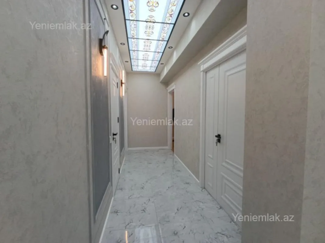 Satılır 4 otaqlı yeni tikili 155 m²