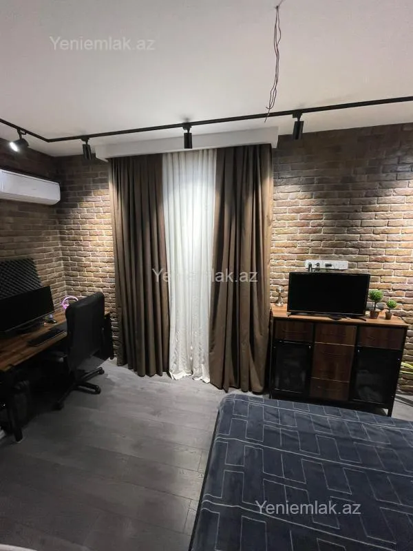 Satılır 3 otaqlı yeni tikili 80 m²