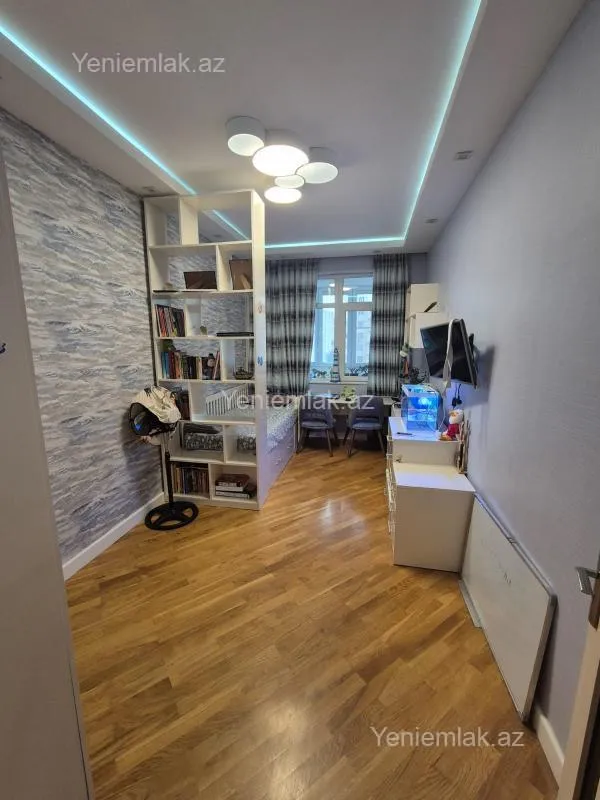 Satılır 3 otaqlı yeni tikili 114 m²