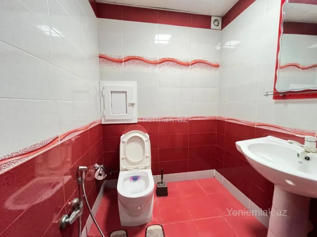 Satılır 2 otaqlı yeni tikili 80 m²