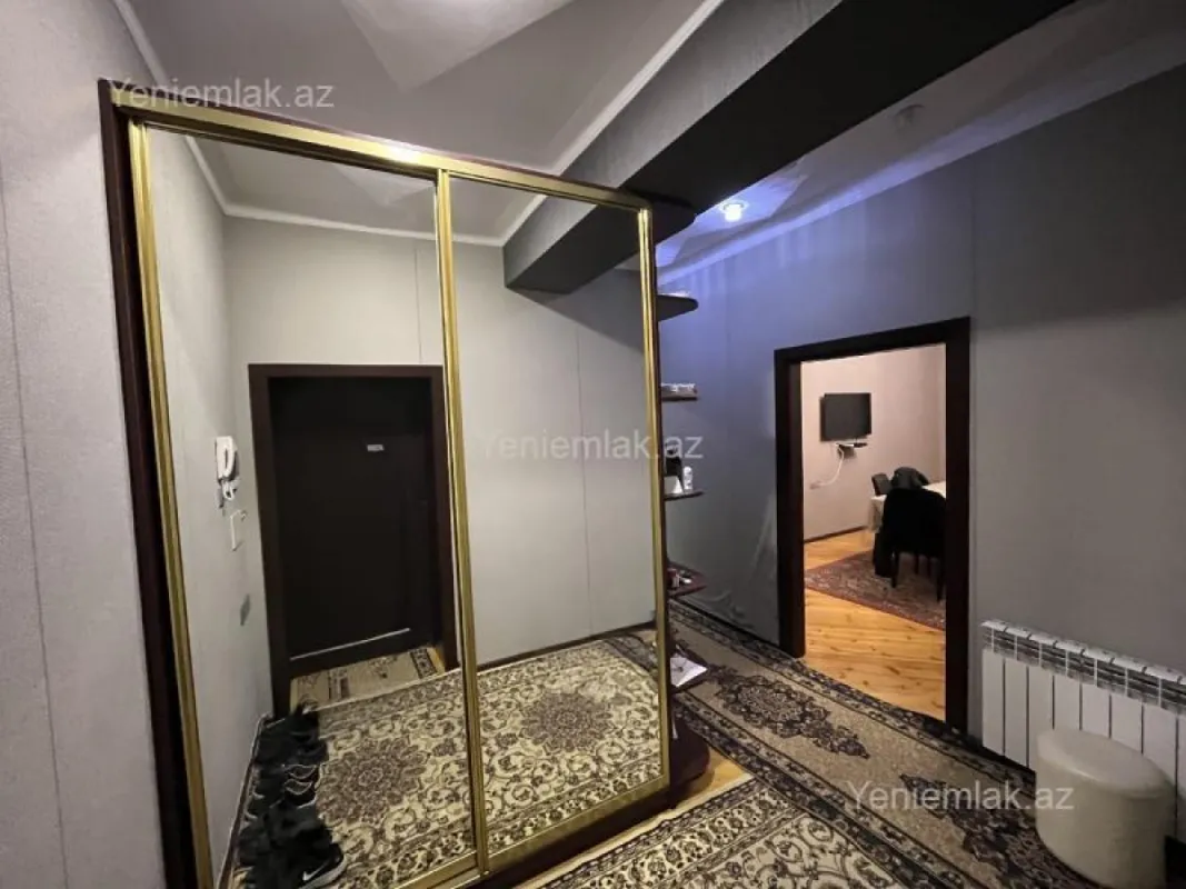 Satılır 2 otaqlı yeni tikili 80 m²
