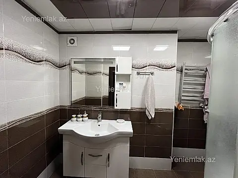 Satılır 2 otaqlı yeni tikili 80 m²