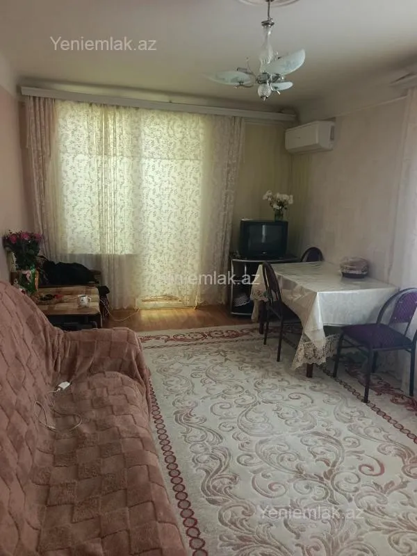 Satılır 2 otaqlı köhnə tikili 40 m²