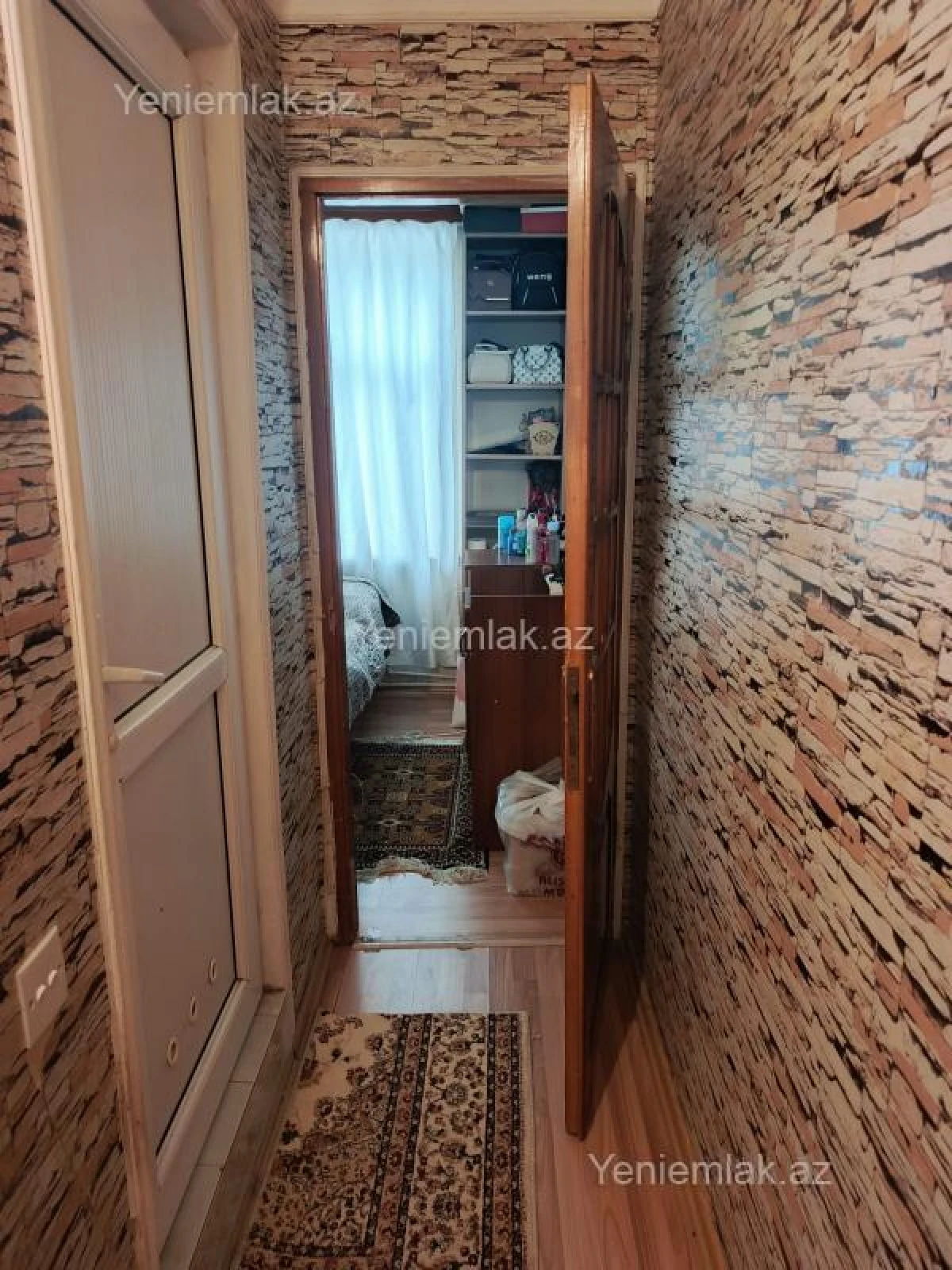 Satılır 2 otaqlı köhnə tikili 40 m²