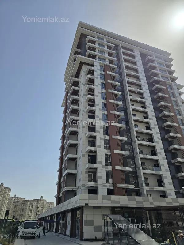 Satılır 3 otaqlı yeni tikili 104.5 m²