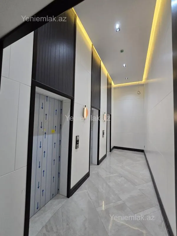 Satılır 3 otaqlı yeni tikili 104.5 m²