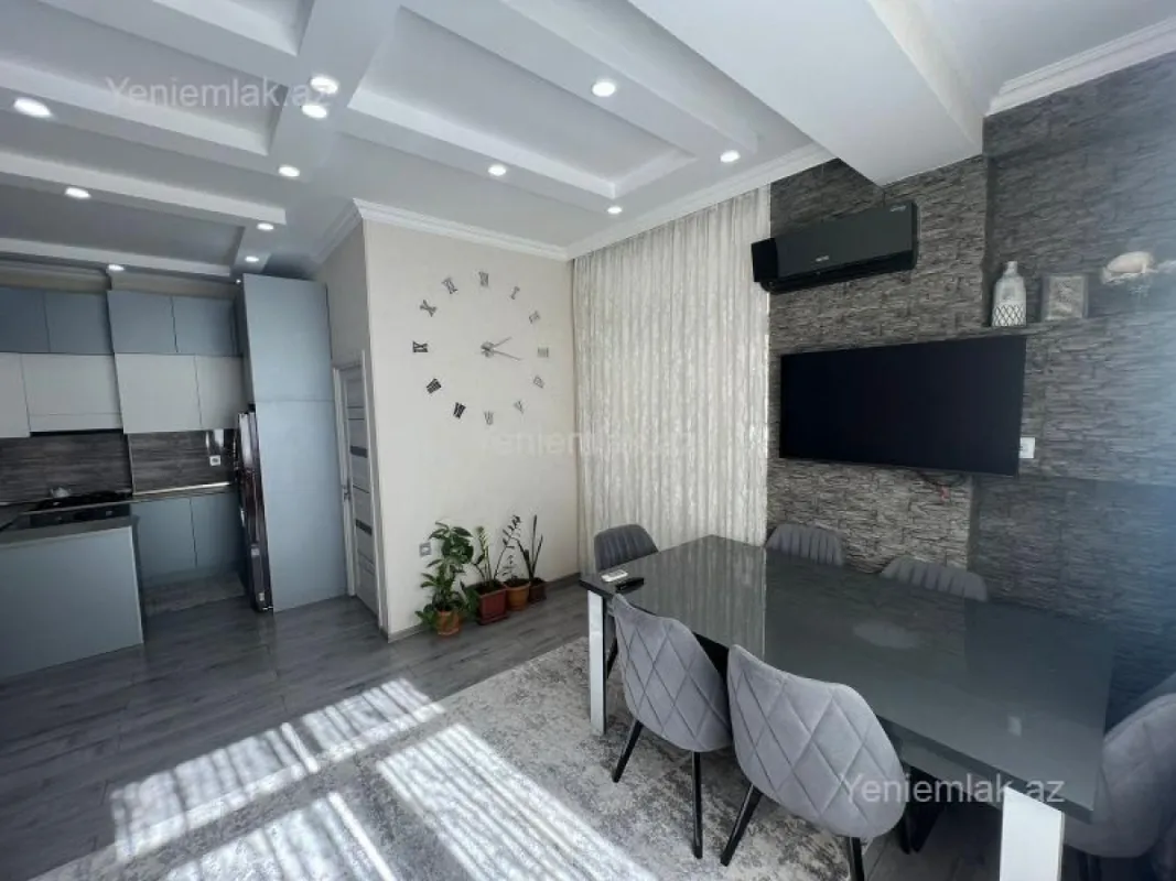 Satılır 3 otaqlı yeni tikili 80 m²