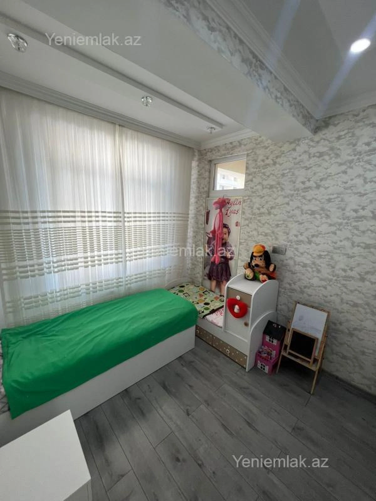 Satılır 3 otaqlı yeni tikili 80 m²