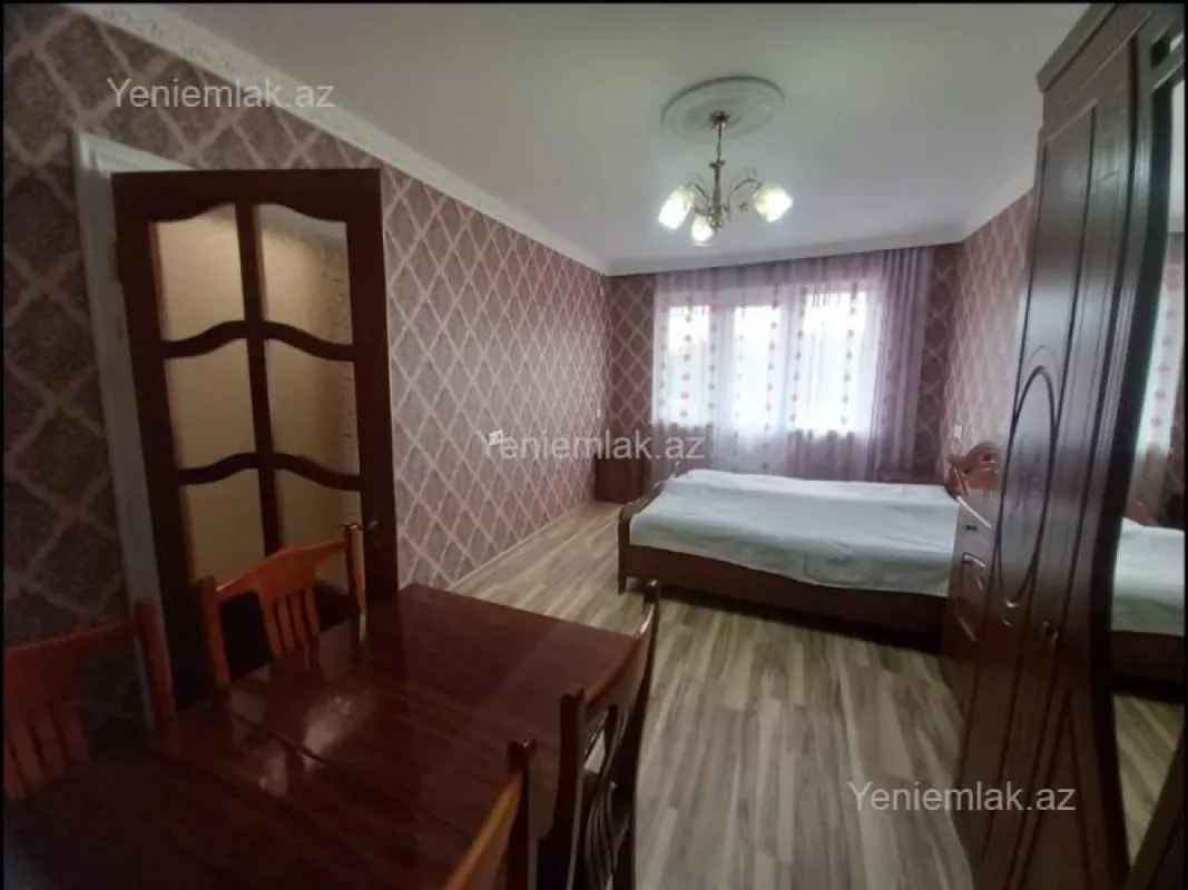 Satılır 1 otaqlı köhnə tikili 33 m²