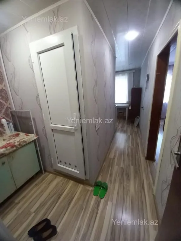 Satılır 1 otaqlı köhnə tikili 33 m²