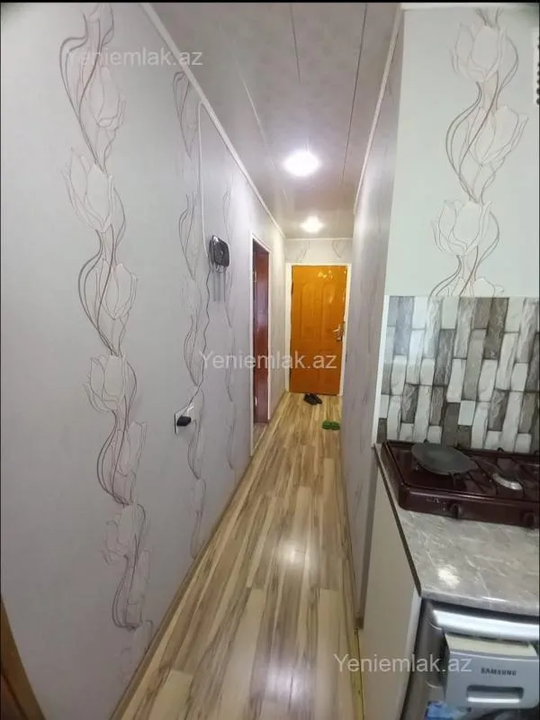 Satılır 1 otaqlı köhnə tikili 33 m²