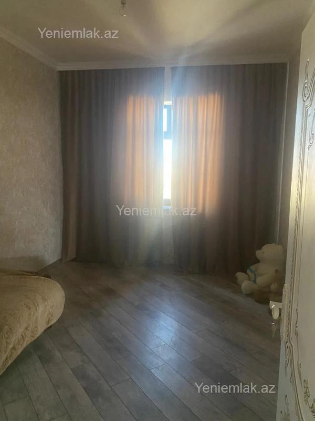 Satılır 5 otaqlı həyət evi 200 m²
