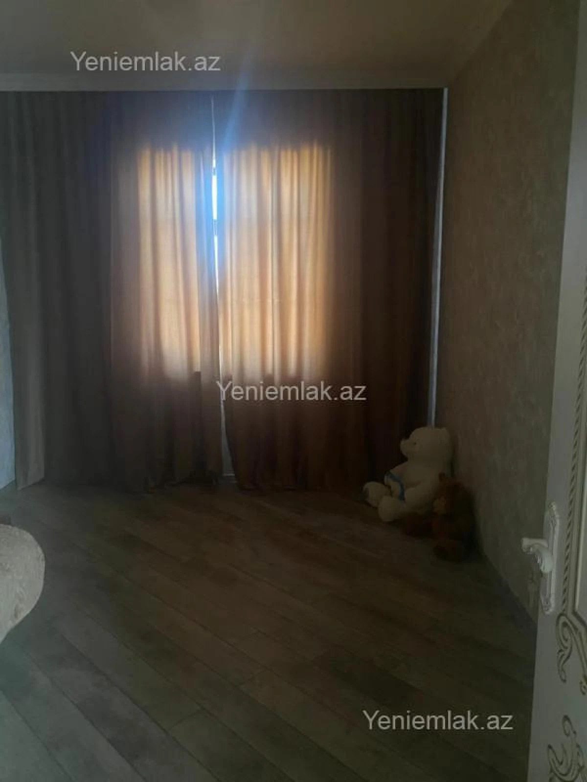 Satılır 5 otaqlı həyət evi 200 m²