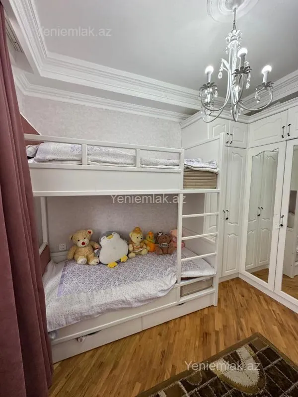 Satılır 3 otaqlı yeni tikili 77 m²