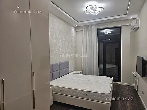 Satılır 2 otaqlı yeni tikili 72 m²