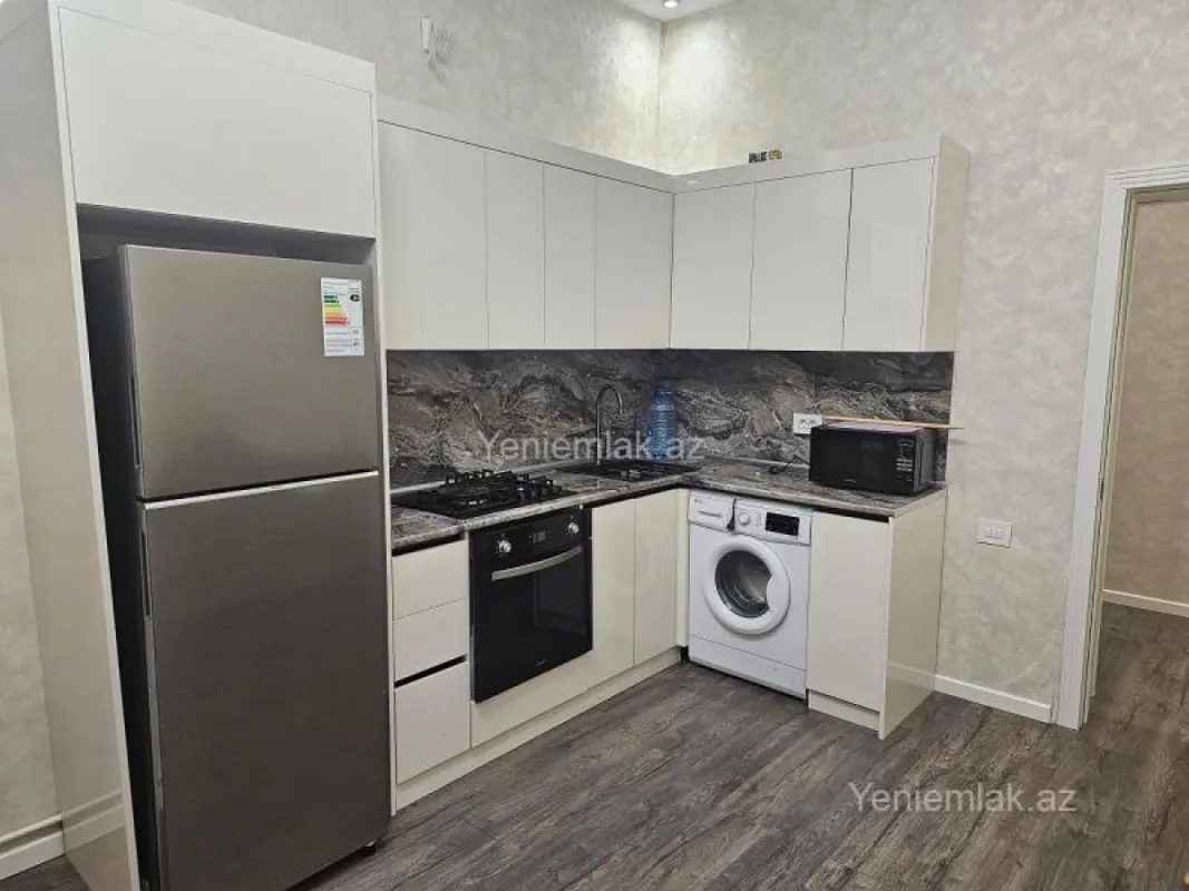 Satılır 2 otaqlı yeni tikili 72 m²