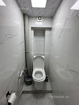 Satılır 4 otaqlı köhnə tikili 100 m²