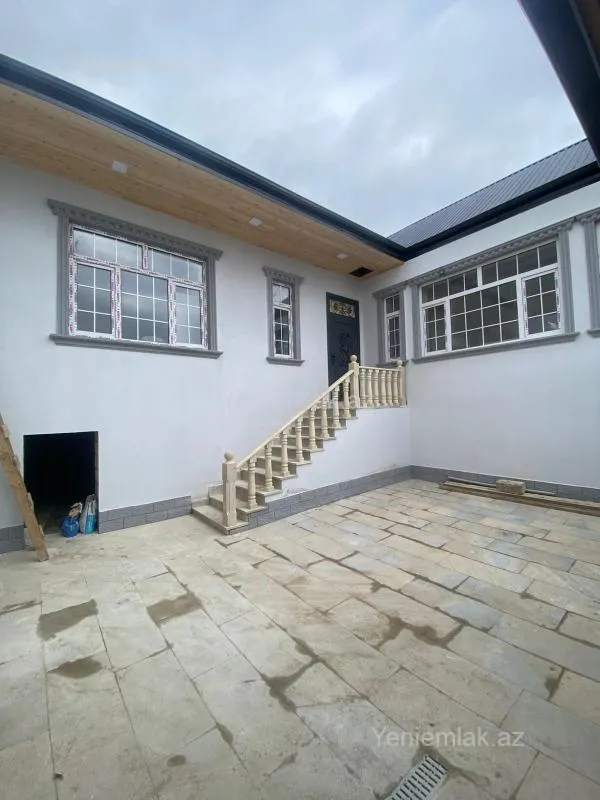 Satılır 3 otaqlı həyət evi 100 m²