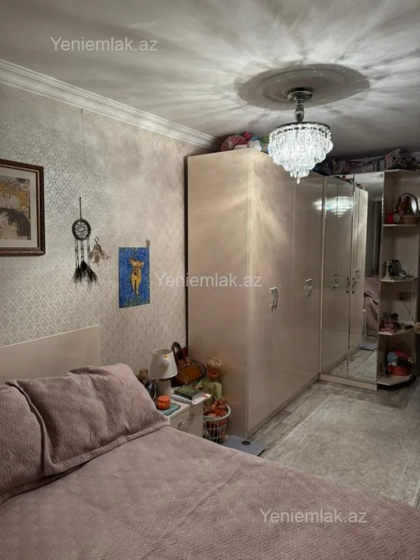 Satılır 2 otaqlı köhnə tikili 55 m²