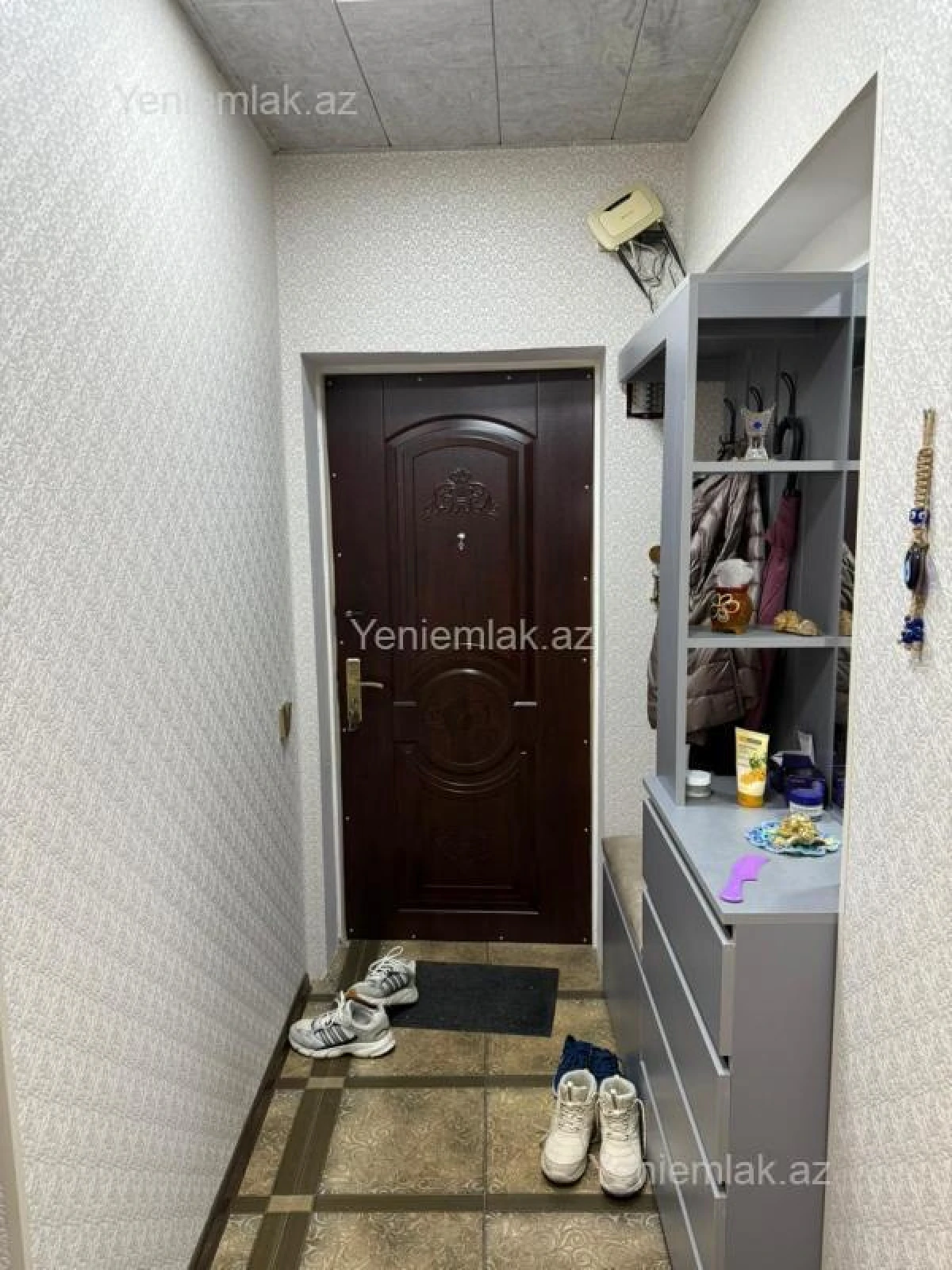 Satılır 2 otaqlı köhnə tikili 55 m²