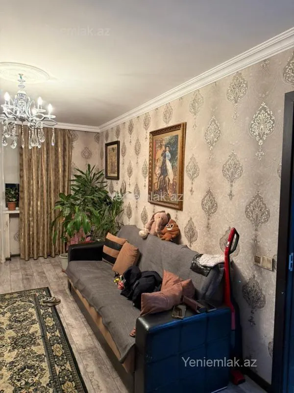 Satılır 2 otaqlı köhnə tikili 55 m²