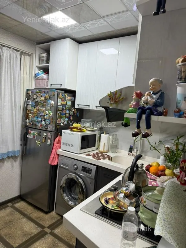 Satılır 2 otaqlı köhnə tikili 55 m²