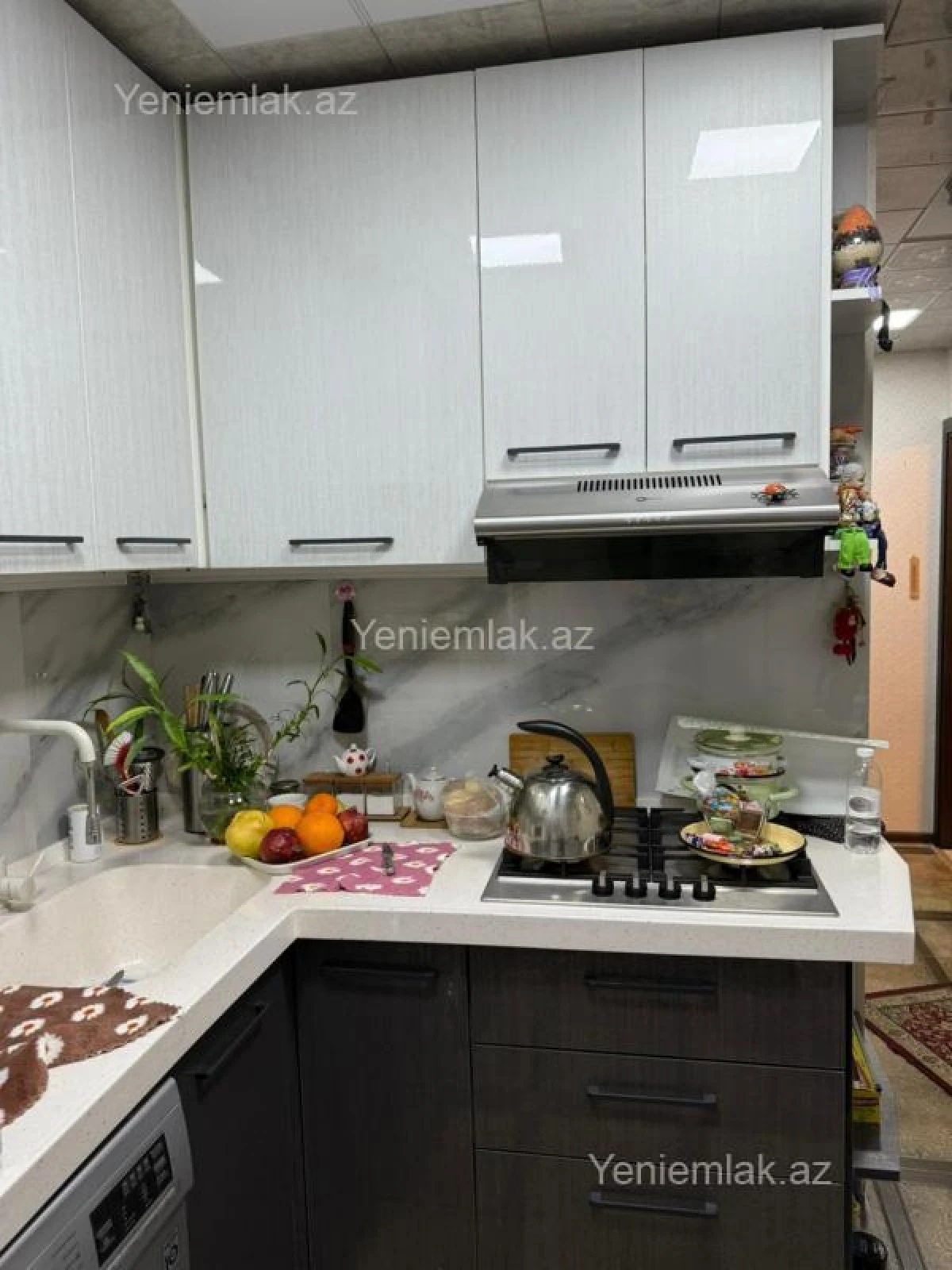 Satılır 2 otaqlı köhnə tikili 55 m²