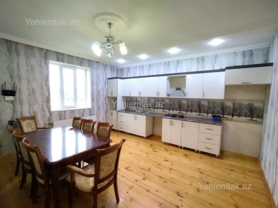 Satılır 6 otaqlı həyət evi 118 m²