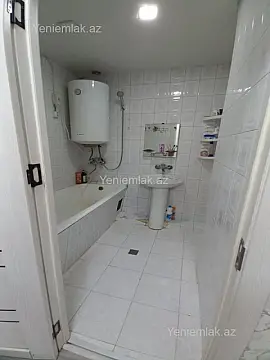 Satılır 2 otaqlı köhnə tikili 65 m²
