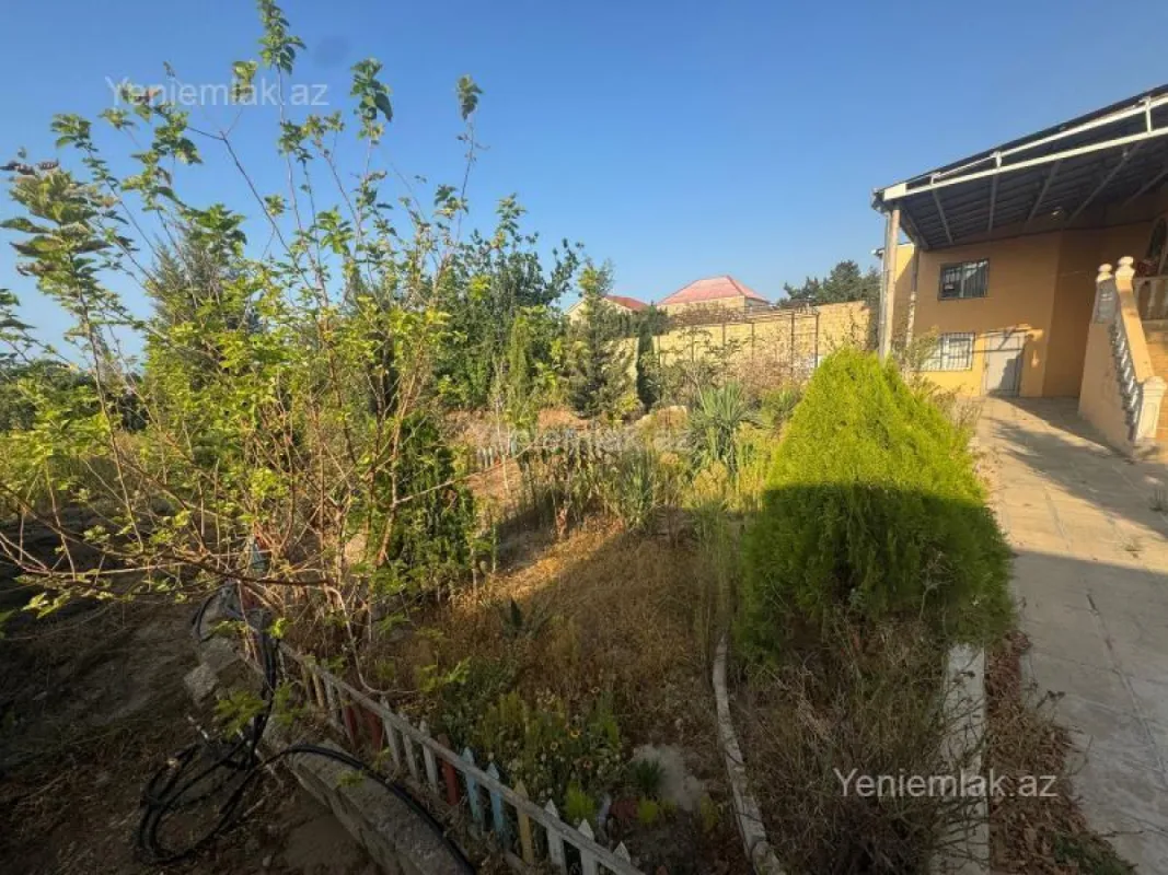 Satılır 4 otaqlı həyət evi 100 m²