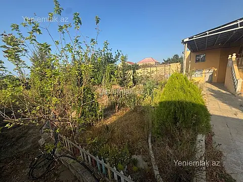Satılır 4 otaqlı həyət evi 100 m²