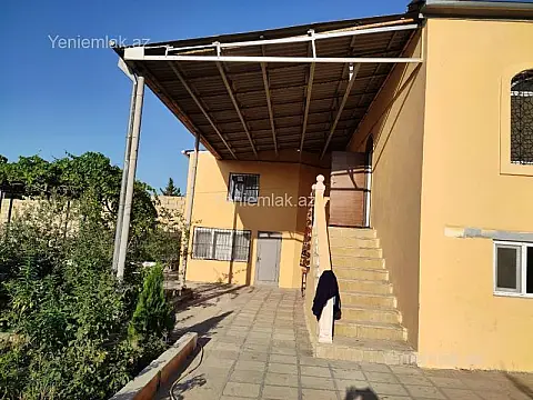 Satılır 4 otaqlı həyət evi 100 m²
