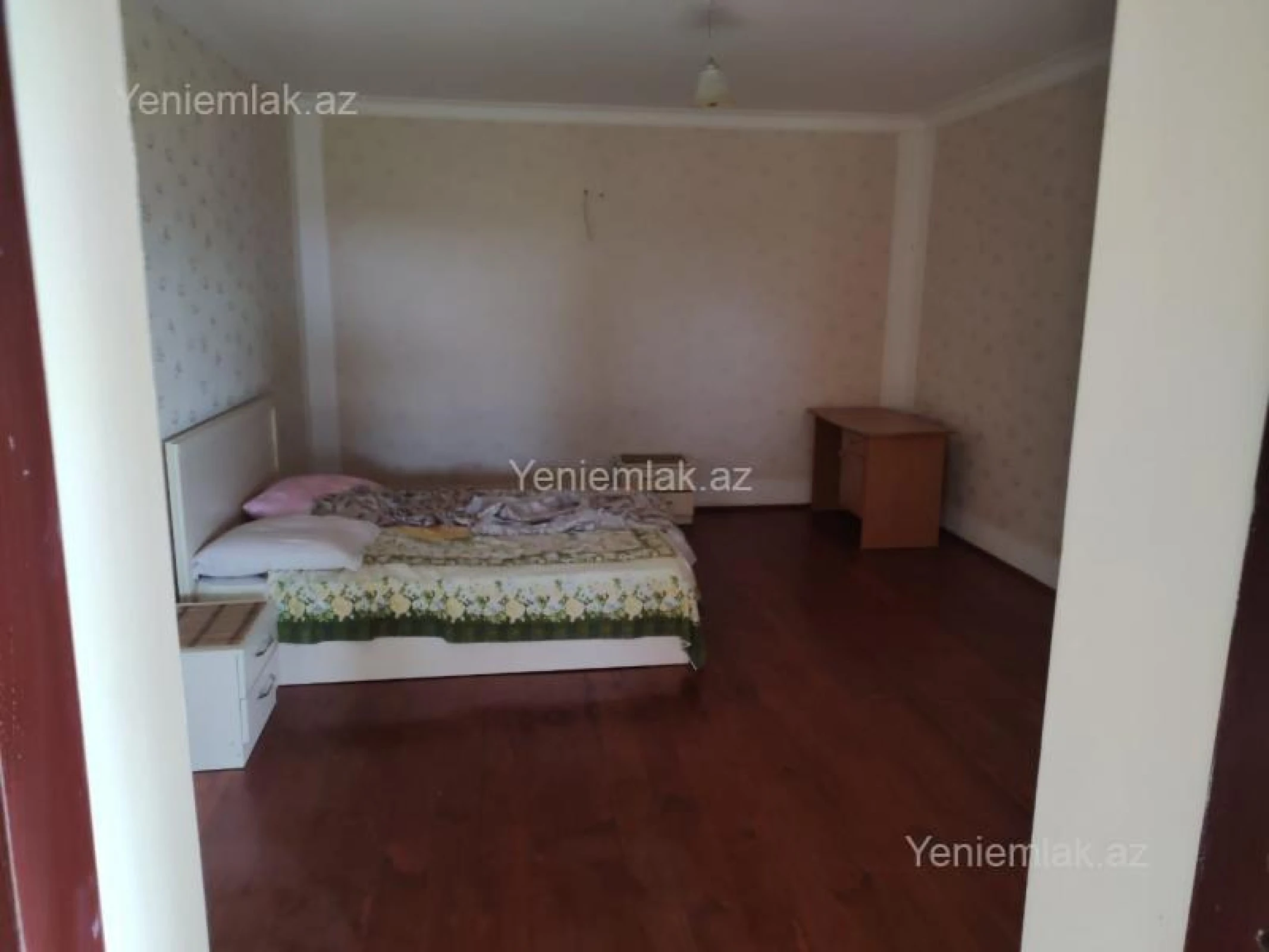 Satılır 4 otaqlı həyət evi 100 m²