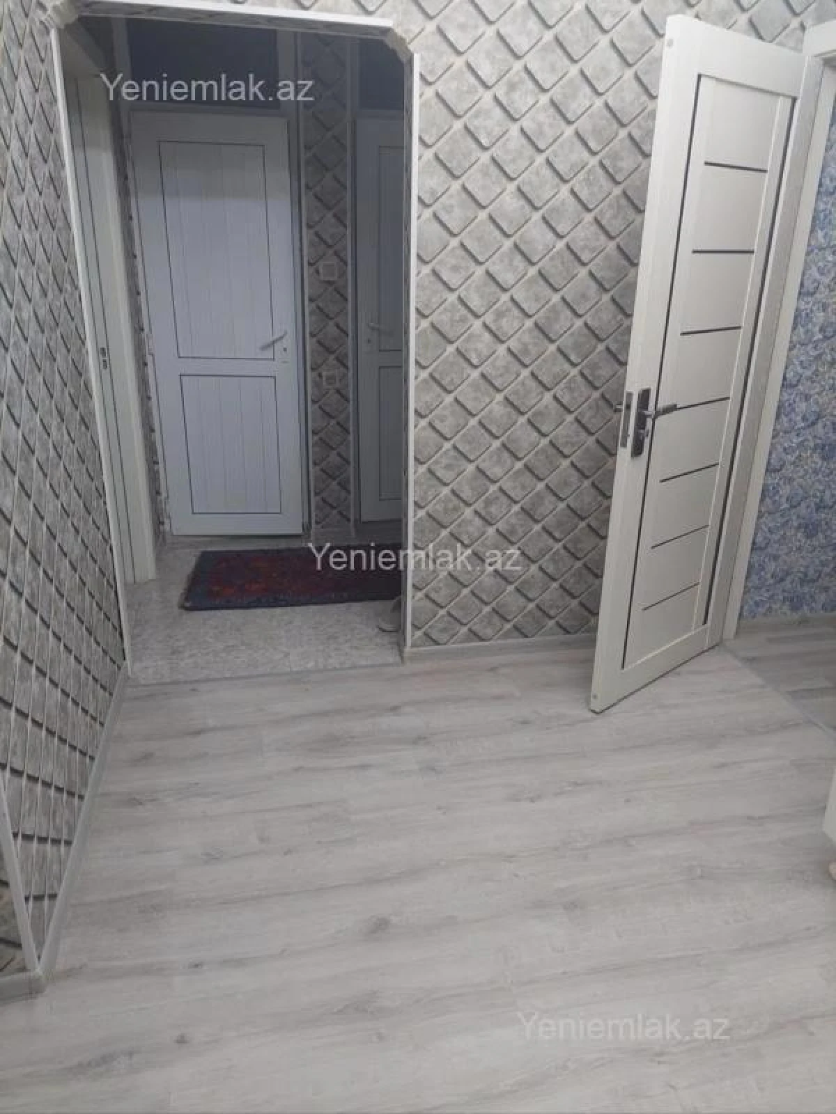 Satılır 4 otaqlı köhnə tikili 85 m²