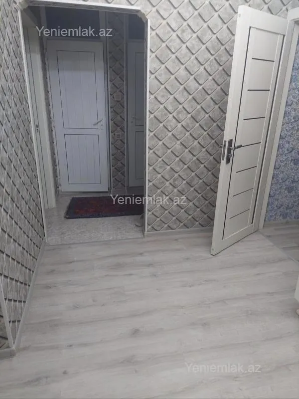 Satılır 4 otaqlı köhnə tikili 85 m²