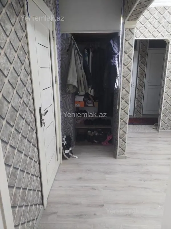 Satılır 4 otaqlı köhnə tikili 85 m²